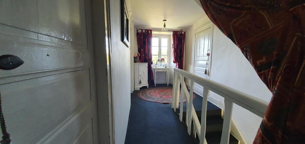 Wisteria House Bed & Breakfast Chanteloup  Екстериор снимка