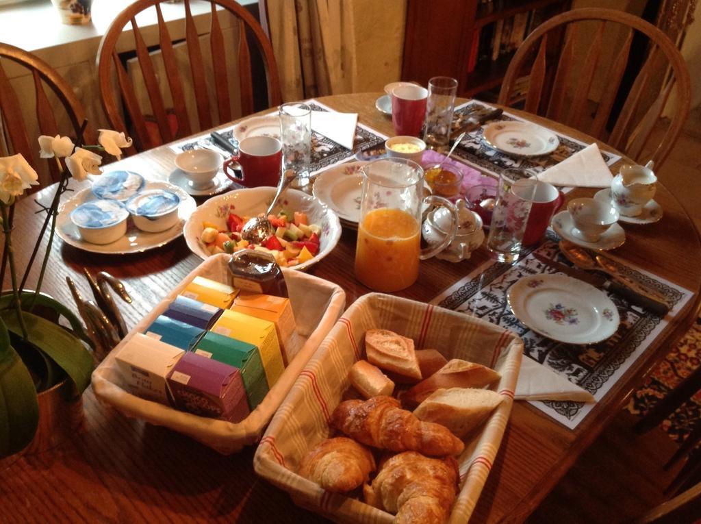 Wisteria House Bed & Breakfast Chanteloup  Екстериор снимка