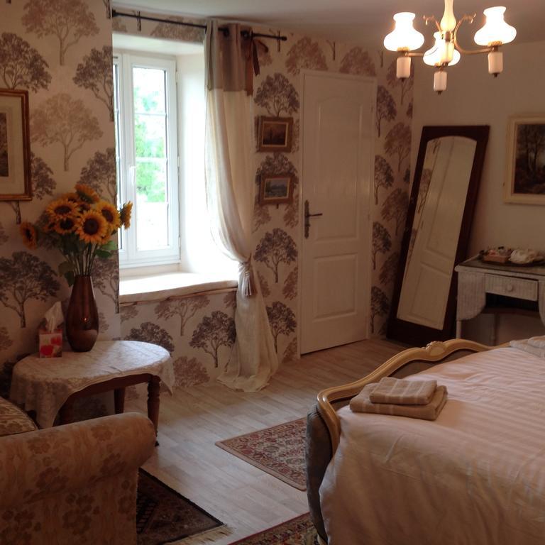 Wisteria House Bed & Breakfast Chanteloup  Екстериор снимка
