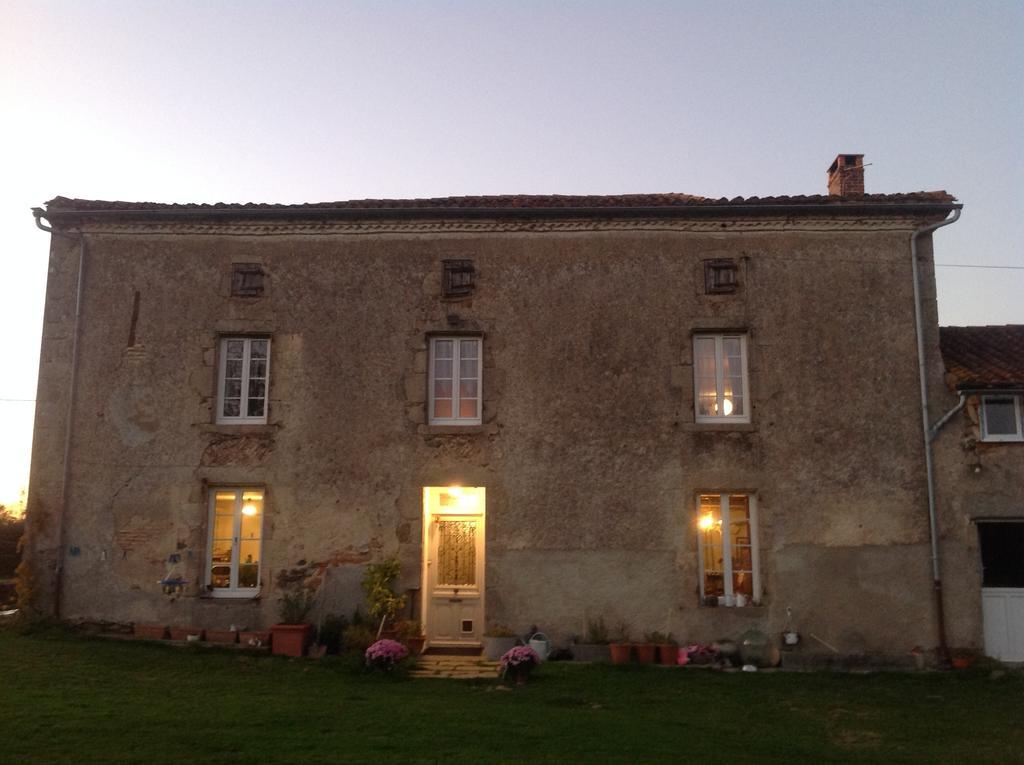 Wisteria House Bed & Breakfast Chanteloup  Екстериор снимка