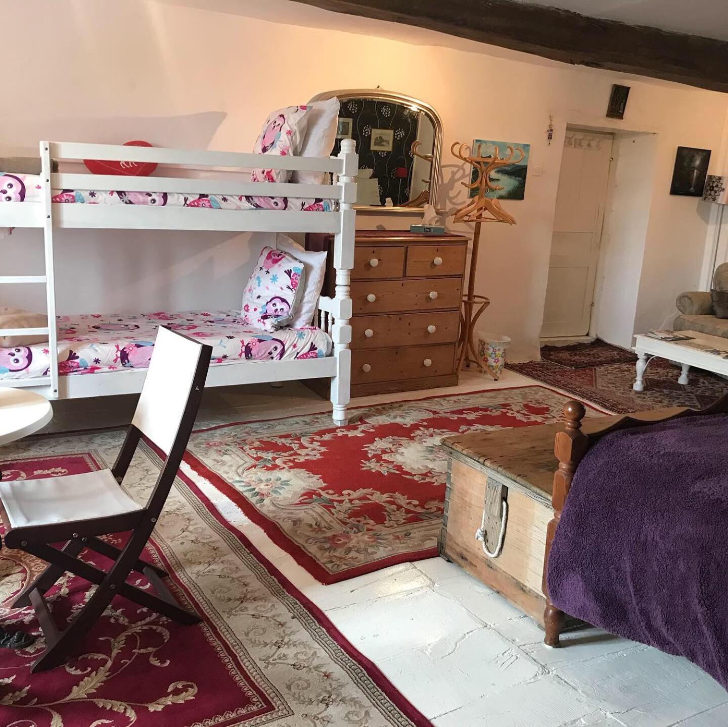 Wisteria House Bed & Breakfast Chanteloup  Екстериор снимка